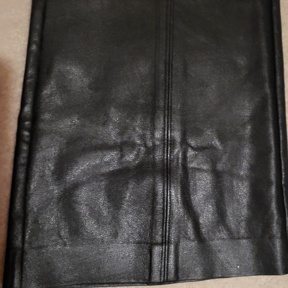 BCBG MaxAzria Faux Leather Black Pants Wide Leg Flair Size Medium Side Zipper - Picture 4 of 11